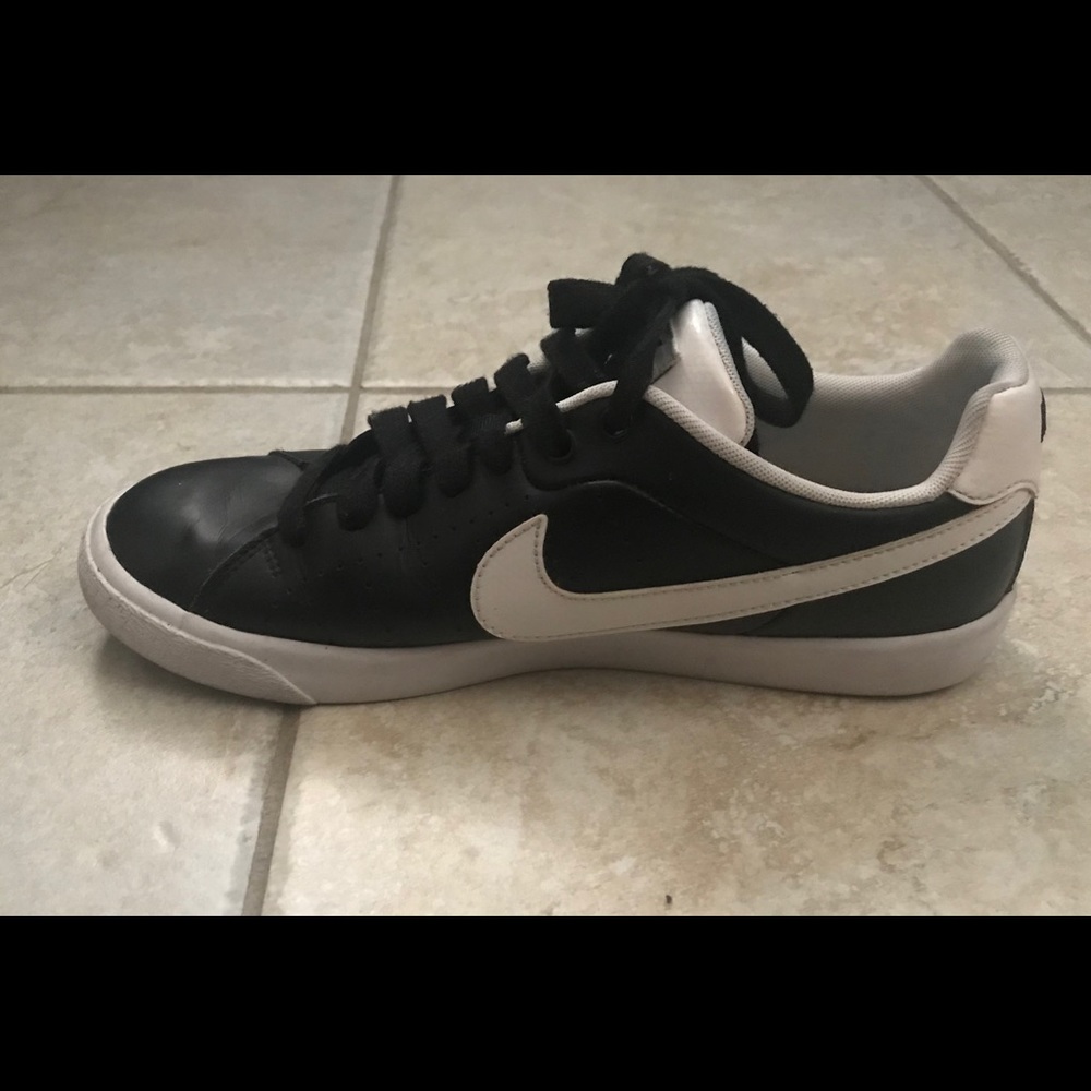 Nike women sneakers size 8
